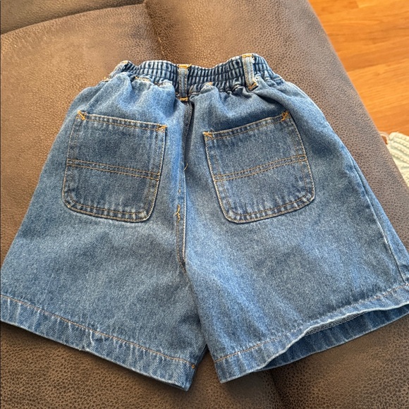 Vintage Pooh Denim Shorts Size 24 mths Embroidered Disney Winnie the Pooh - Picture 2 of 4